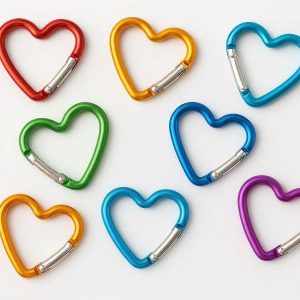 Multi Color Mini Heart Shaped Carabiner Clips for Backpack Decorations Gift Tags and Decorative Keychain Accessories for Girls and Kids