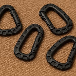 Durable Plastic Snap Link Carabiners for Paracord Projects Backpack Organization and Lightweight Camping Accessory Hanging Solutions