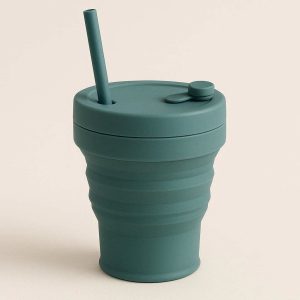 4 Eco Friendly Silicone Collapsible Drinking Cup with Straw and Sealing Plug for Cold Drinks Smoothies and Iced Coffee Lovers